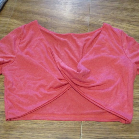 Bundle 3 for $15 - Dinosaur sundress with cropped t-shirt - New without tags - Picture 3 of 6